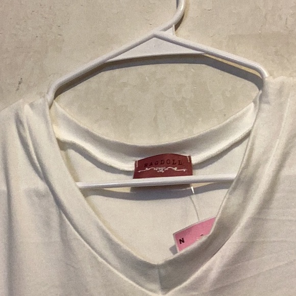 2/$15 NWT Rag Doll White Maternity Shirt Size S - Picture 3 of 3